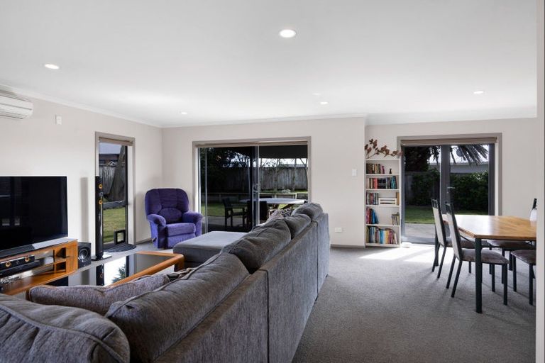 Photo of property in 5a James Drive, Bell Block, New Plymouth, 4312