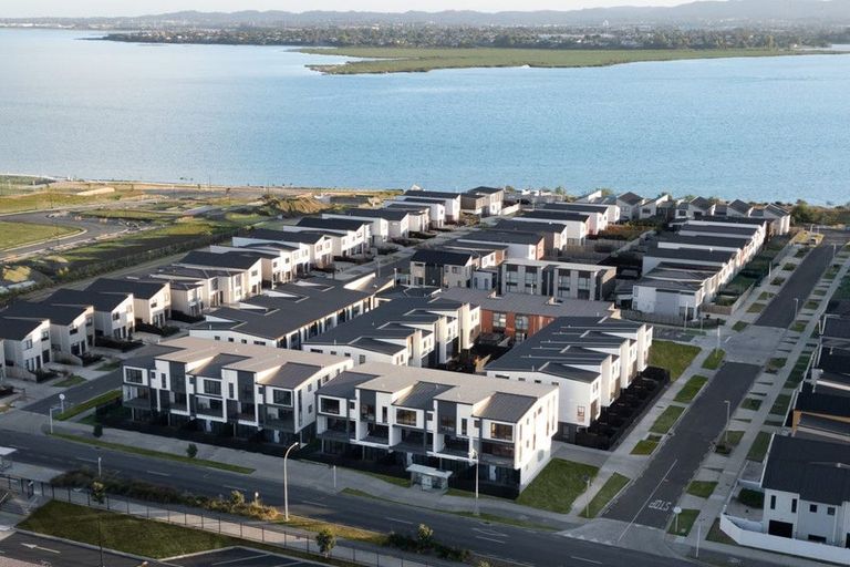 Photo of property in 5/10 Scott Road, Hobsonville, Auckland, 0616