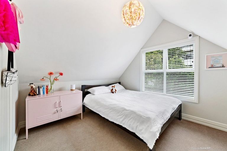 Photo of property in 9a Seine Street, Island Bay, Wellington, 6023