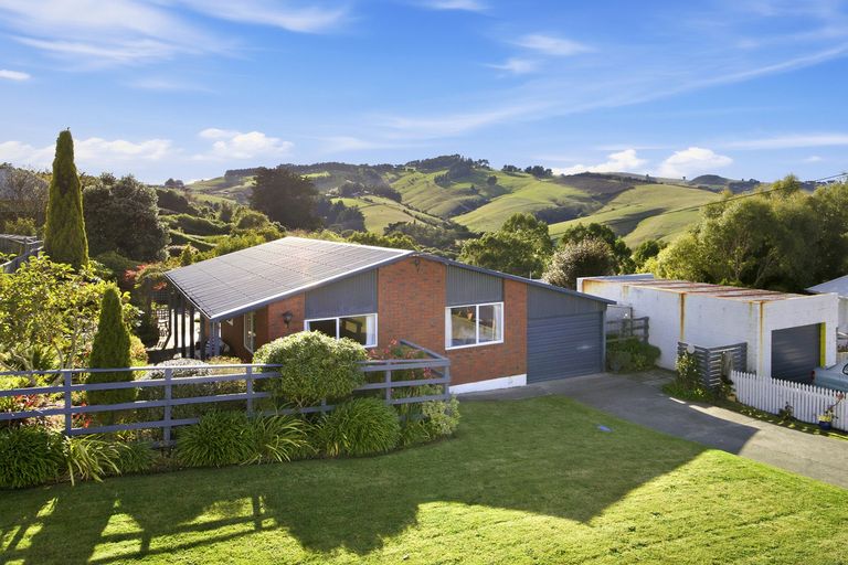 Photo of property in 72 Puketai Street, Andersons Bay, Dunedin, 9013