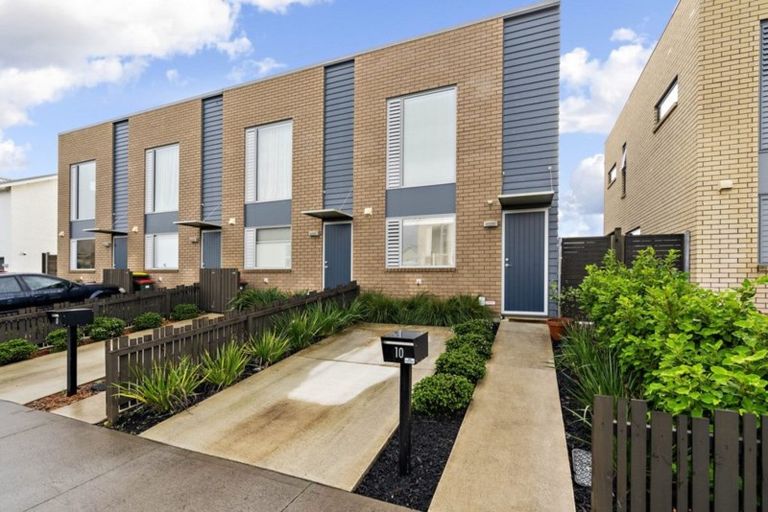 Photo of property in 10 Shelduck Way, Hobsonville, Auckland, 0616