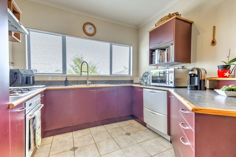 Photo of property in 108 Ayrshire Drive, Grandview Heights, Hamilton, 3200