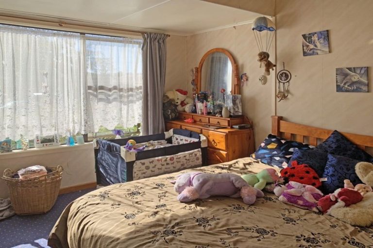 Photo of property in 5 Stuart Street, Owaka, 9535