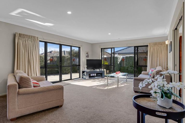 Photo of property in 9 Woodham Place, Rototuna North, Hamilton, 3210