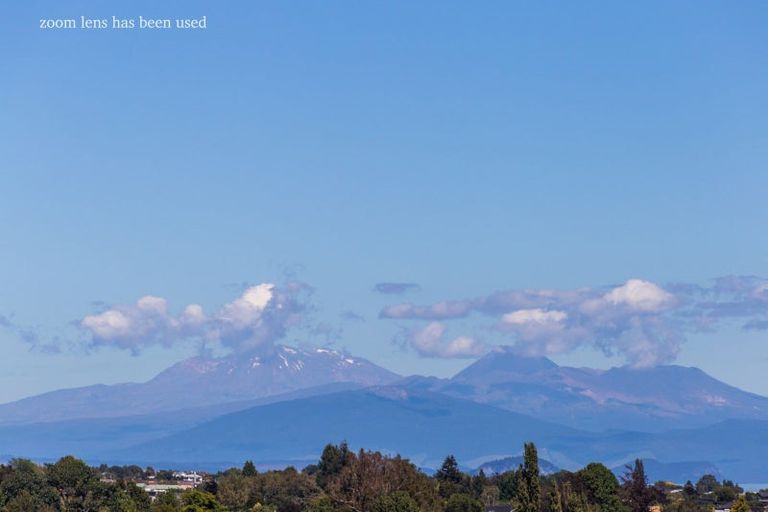 Photo of property in 23 Harvey Street, Waipahihi, Taupo, 3330