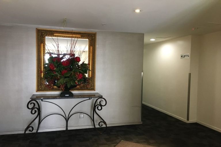 Photo of property in 23 Emily Place, Bellevue, Tauranga, 3110