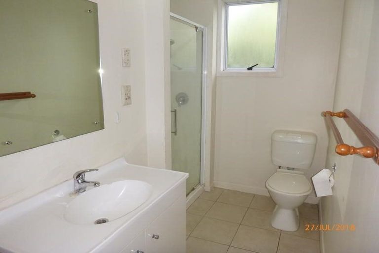 Photo of property in 63 Moire Road, Massey, Auckland, 0614