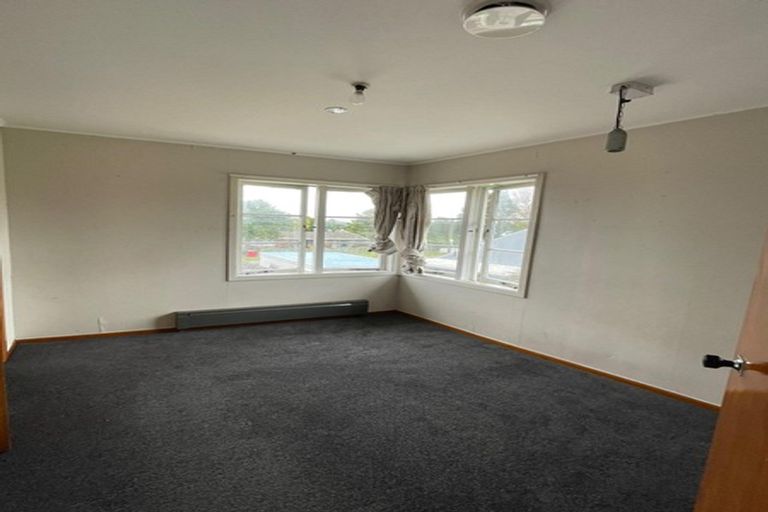 Photo of property in 51 Strid Road, Te Atatu South, Auckland, 0610