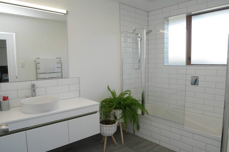 Photo of property in 62a Mazengarb Road, Paraparaumu Beach, Paraparaumu, 5032