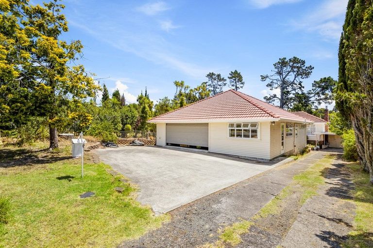 Photo of property in 48 Fairmount Road, Titirangi, Auckland, 0604