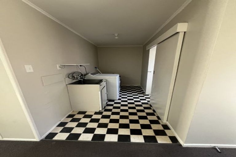 Photo of property in 5 Wha Street, Lyall Bay, Wellington, 6022