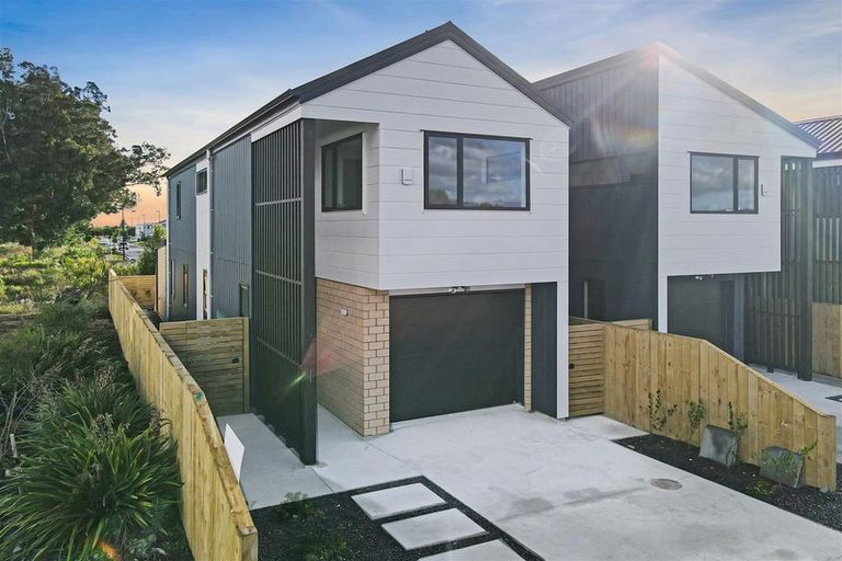 Photo of property in 39 John Gray Street, Papakura, 2110