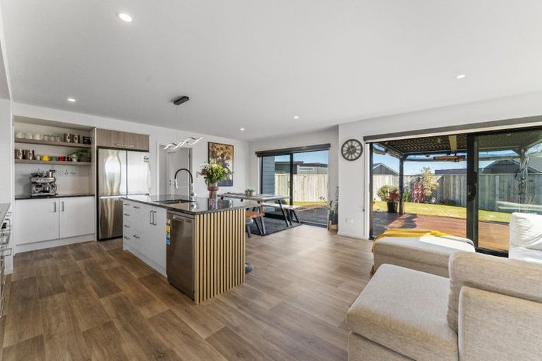 Photo of property in 18 Wai Terrace, Wharewaka, Taupo, 3330