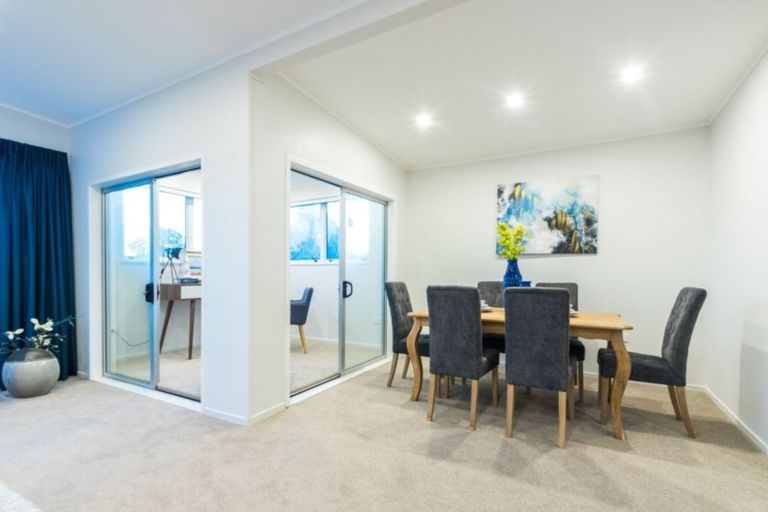 Photo of property in 176 Ti Rakau Drive, Pakuranga Heights, Auckland, 2010