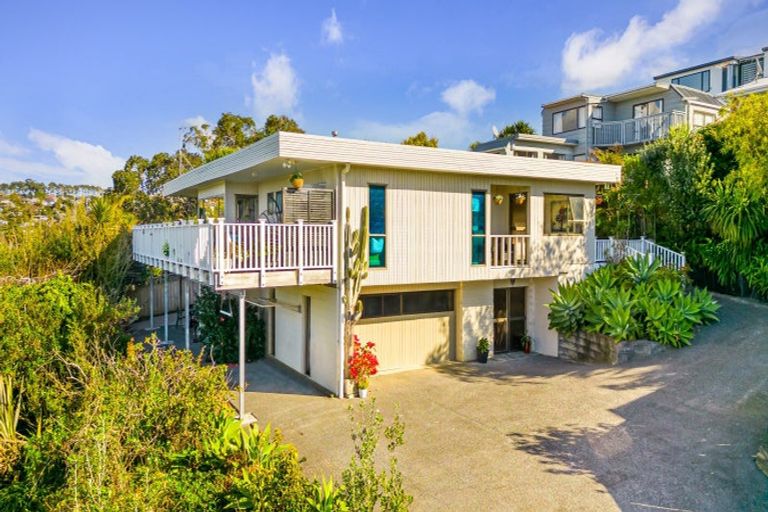 Photo of property in 2/22 Hastings Road, Mairangi Bay, Auckland, 0630
