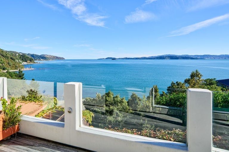 Photo of property in 5 Rangiuru Road, Mahina Bay, Lower Hutt, 5013