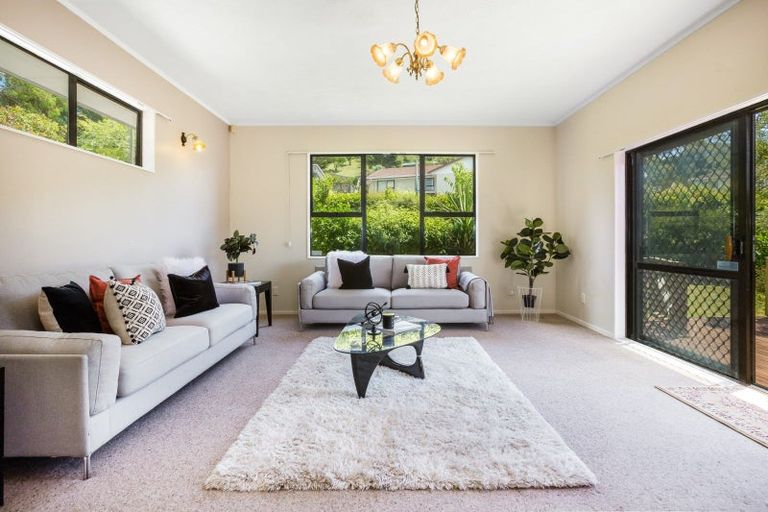 Photo of property in 35 Shackle Lane, Whitby, Porirua, 5024