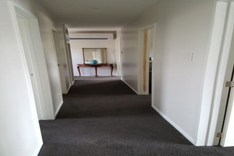 Photo of property in 4 Mallett Place, Halswell, Christchurch, 8025