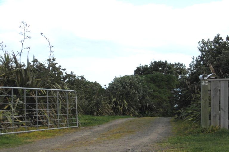 Photo of property in 23 Longbeach Drive, Castlecliff, Whanganui, 4501