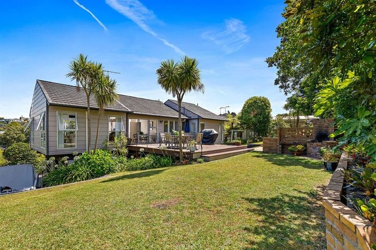 Photo of property in 22 Coromandel Crescent, Mairangi Bay, Auckland, 0630