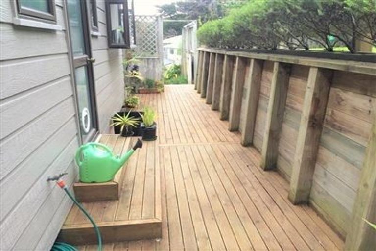 Photo of property in 29 Seagull Place, Whitby, Porirua, 5024