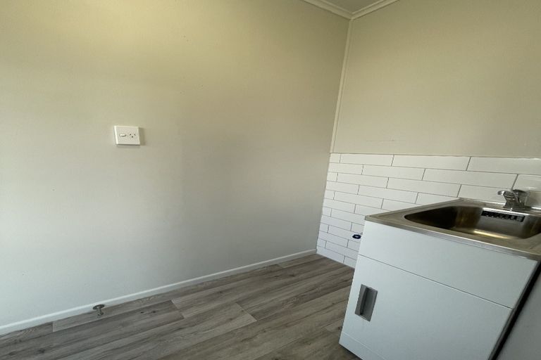 Photo of property in 1/42-44 Opaheke Road, Opaheke, Papakura, 2113