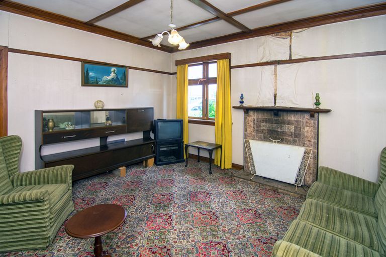 Photo of property in 53 Lincoln Road, Masterton, 5810