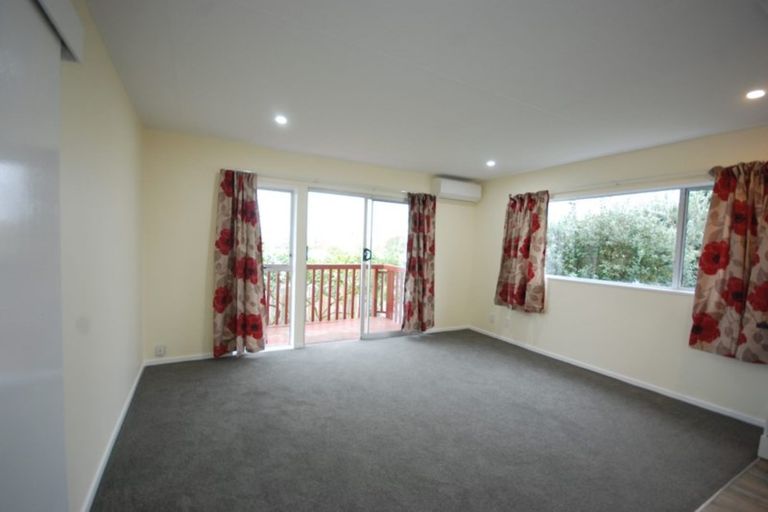 Photo of property in 1/98 Birkdale Road, Birkdale, Auckland, 0626