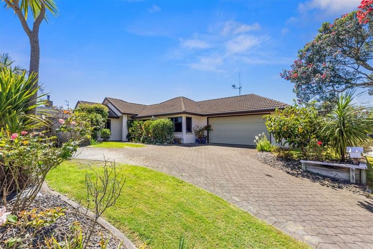 Photo of property in 25 Nautilus Drive, Papamoa Beach, Papamoa, 3118