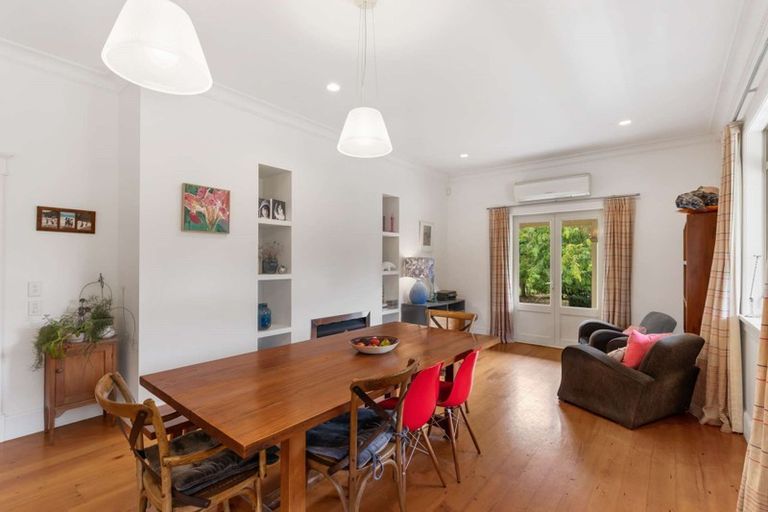 Photo of property in 5a Raukawa Grove, Waiuku, 2123