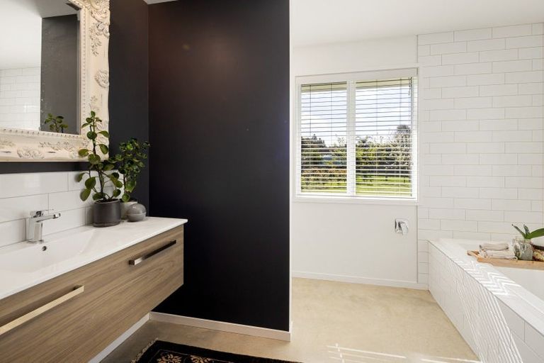 Photo of property in 365 Maungatautari Road, Cambridge, 3494