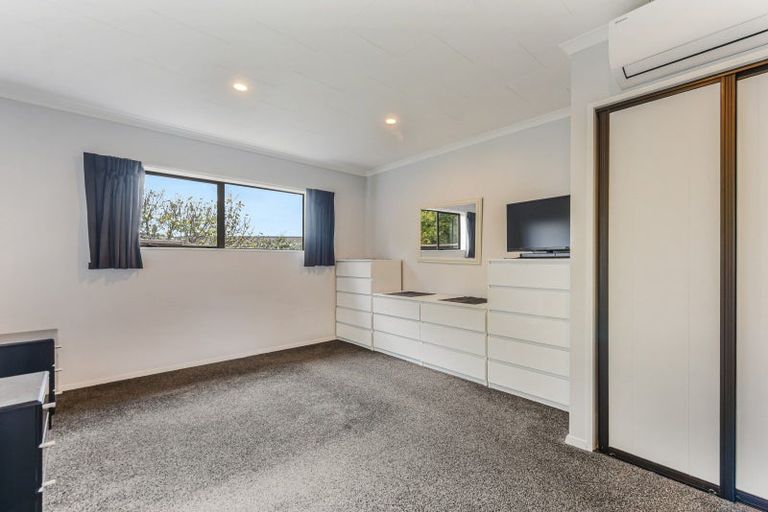 Photo of property in 27 Browning Crescent, Stoke, Nelson, 7011