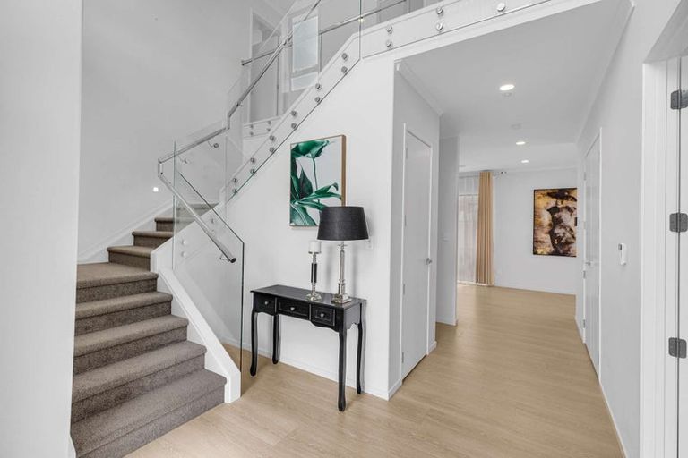 Photo of property in 62 Donegal Park Drive, Flat Bush, Auckland, 2019