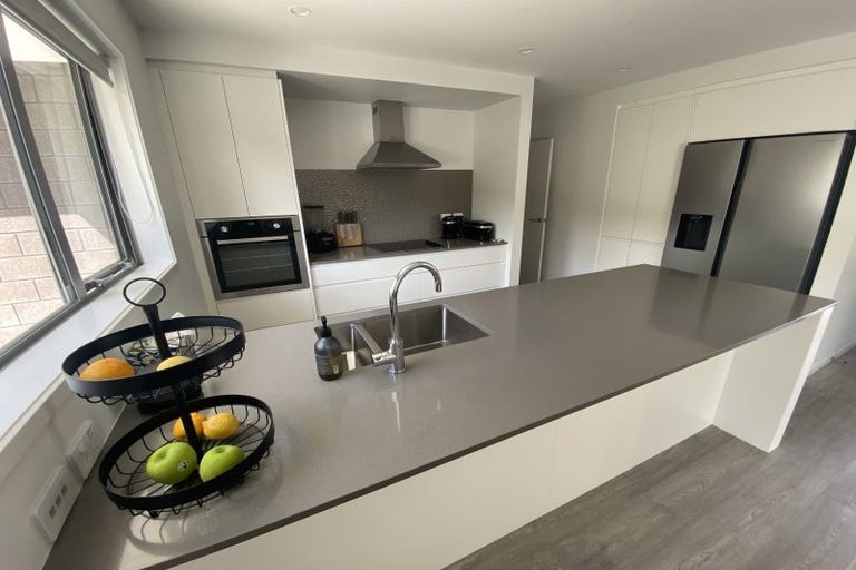 Photo of property in 36a Queenwood Road, Levin, 5510