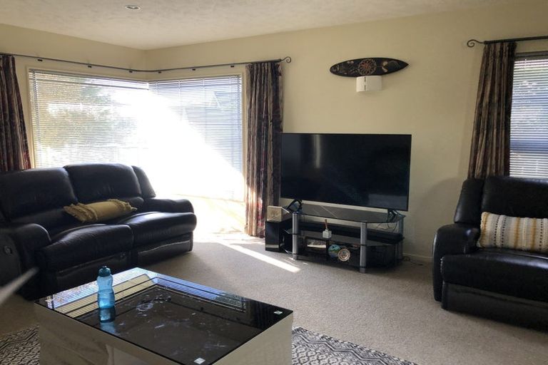 Photo of property in 11 Ring Lane, Paparangi, Wellington, 6037
