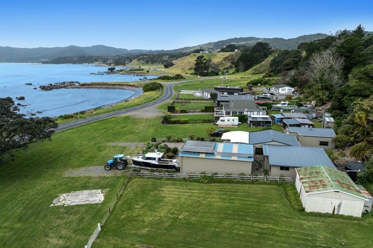 Photo of property in 21 Orete Point Road, Waihau Bay, Te Kaha, 3199