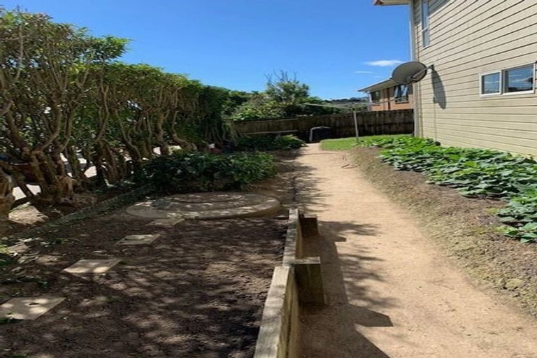 Photo of property in 16 Kauri Glen Road, Northcote, Auckland, 0627