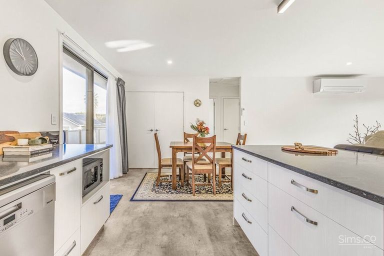 Photo of property in 25a Mosston Road, Castlecliff, Whanganui, 4501