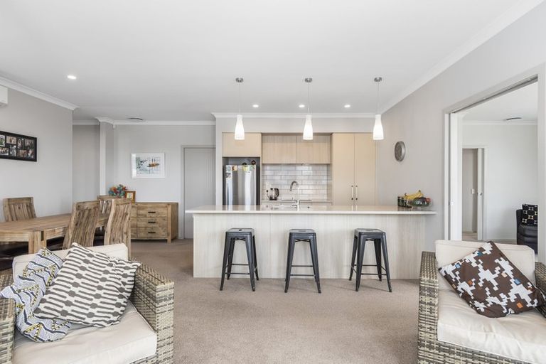 Photo of property in 9 Jeffs Way, Papamoa Beach, Papamoa, 3118