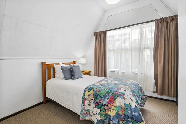 Photo of property in 93 Queen Street, North Dunedin, Dunedin, 9016