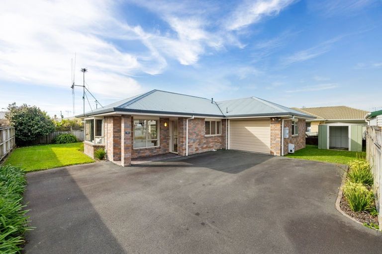 Photo of property in 30a Taylor Terrace, St Andrews, Hamilton, 3200