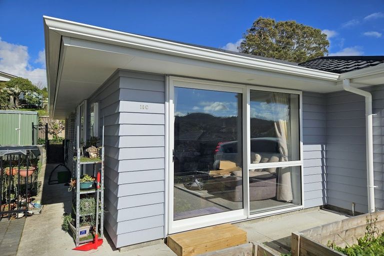 Photo of property in 18b Otanerua Road, Hatfields Beach, Orewa, 0931
