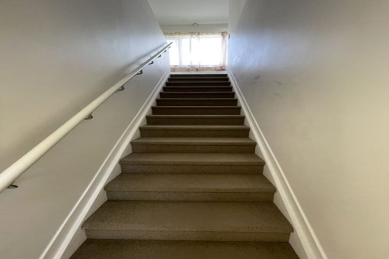 Photo of property in 105a Stanley Road, Glenfield, Auckland, 0629