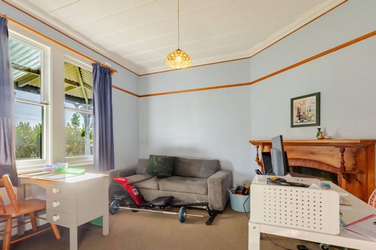Photo of property in 83 Meeanee Road, Taradale, Napier, 4112