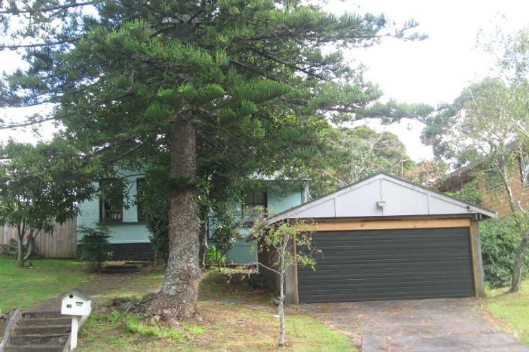 Photo of property in 13 South Lynn Road, Titirangi, Auckland, 0604