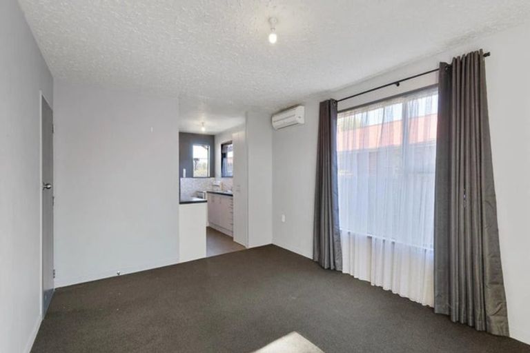 Photo of property in 4/581 Gloucester Street, Linwood, Christchurch, 8011