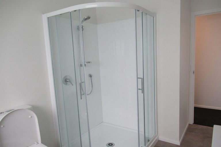 Photo of property in 24a Kings Drive, Levin, 5510