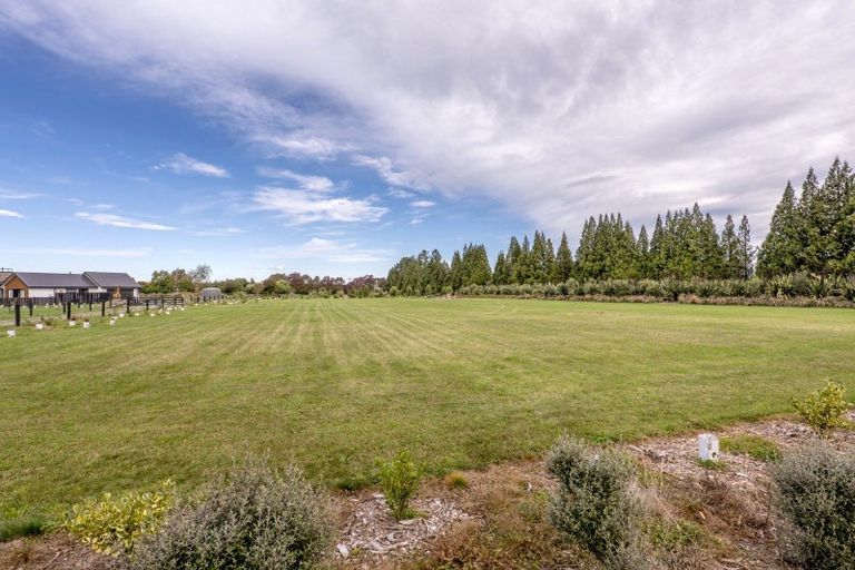 Photo of property in 2 Walford Way, Darfield, 7571