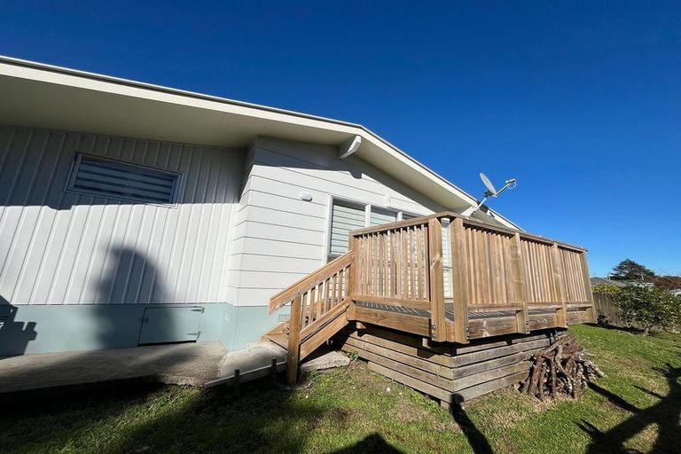 Photo of property in 115 Sutherland Road, Brookfield, Tauranga, 3110