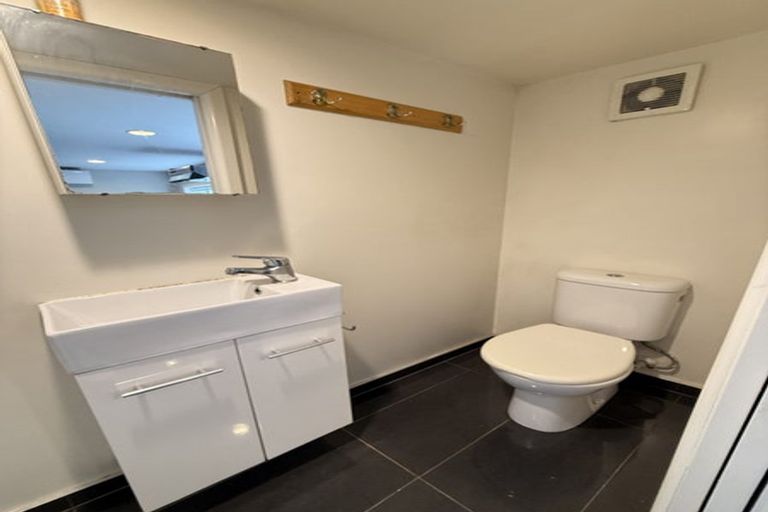 Photo of property in 311b Karori Road, Karori, Wellington, 6012